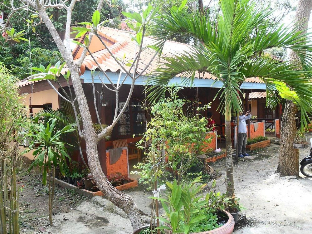 Aonang Guest Home Ao Nang Bagian luar foto