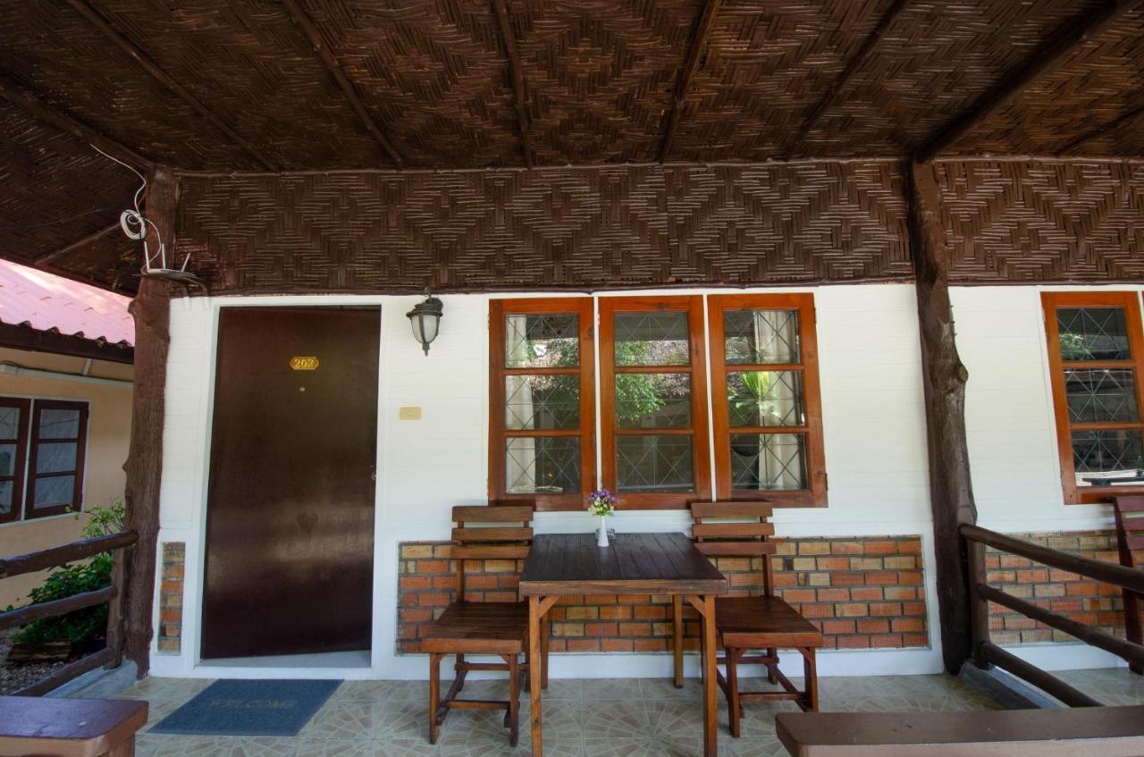 Aonang Guest Home Ao Nang Bagian luar foto